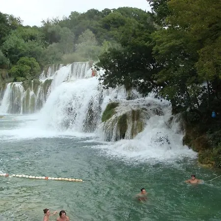 National Park Krka Wasserfaelle Skradin